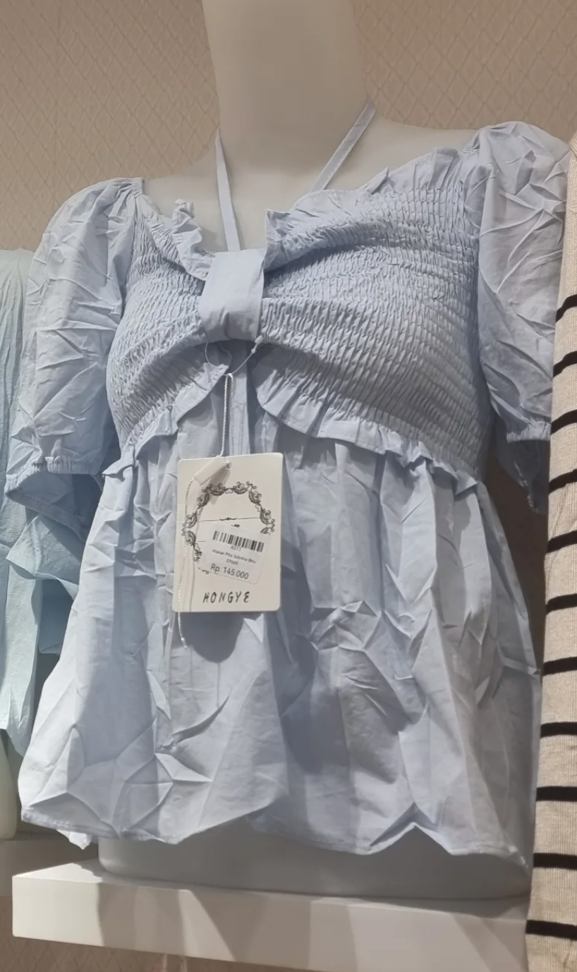 Blus Smocked